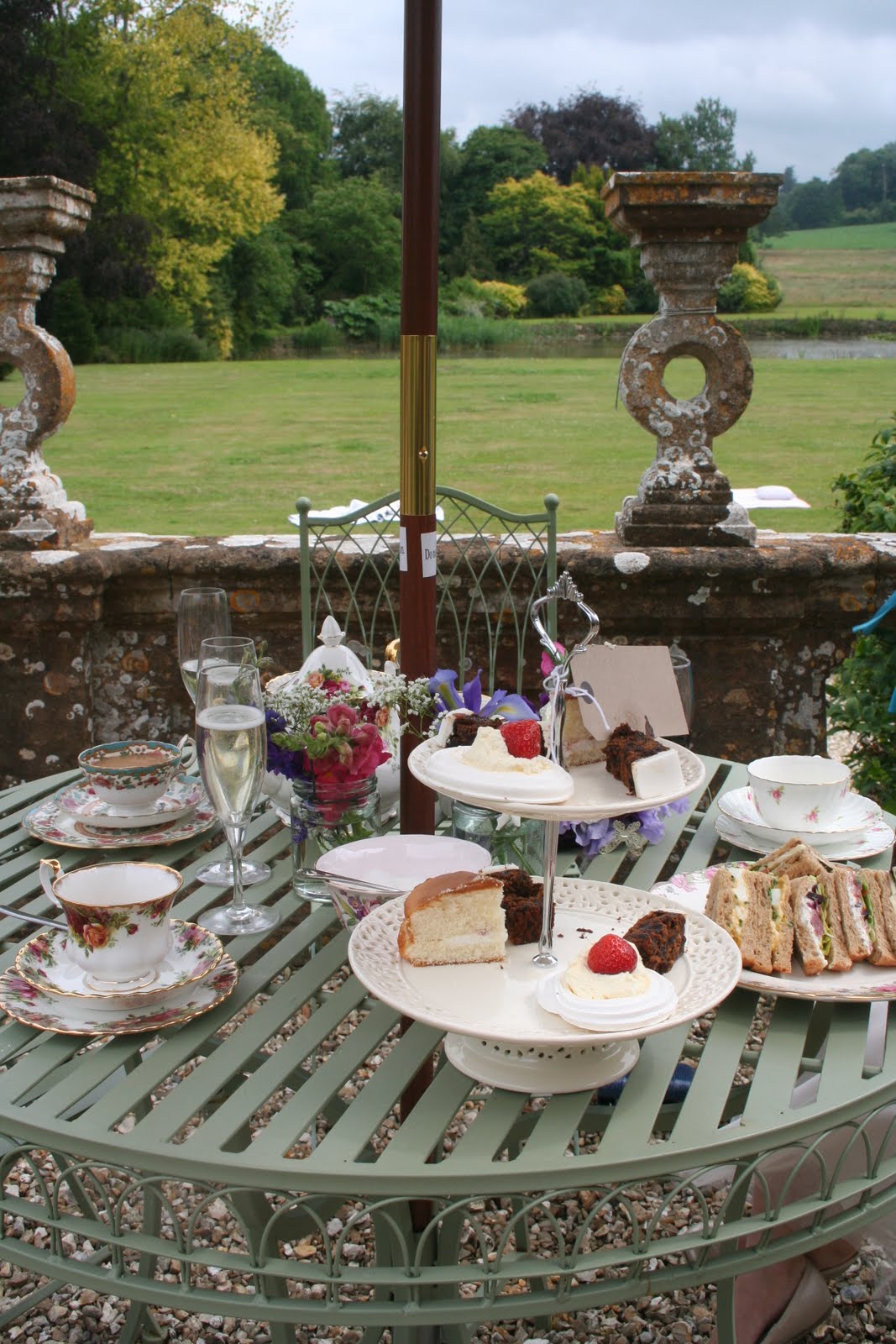 Susan Ashman: Renaissance Grace vintage tea party drinks reception