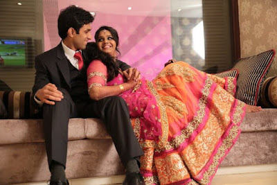 South Indian wedding dresses are traditional favorite for brides and grooms from the south side.