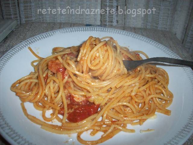 Spaghetti stil amatriciana