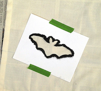 como decorar cortinas lisas