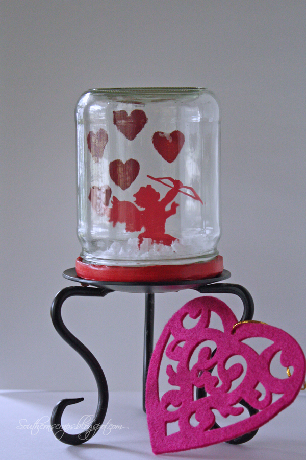 Cupid Snow Globe- Quick and easy Valentine's decor
