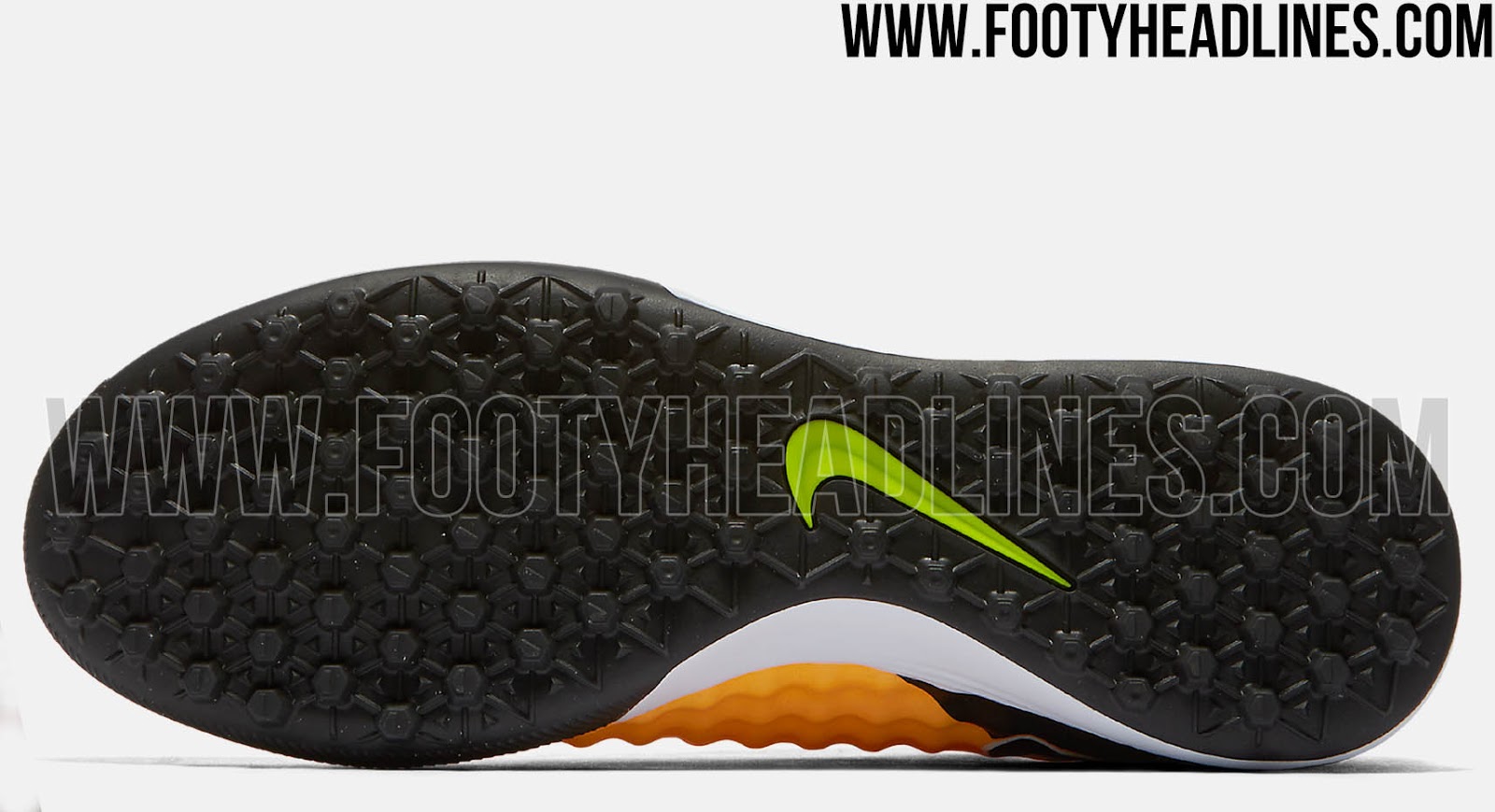 Nike Magista Obra II Kids FG Football Boots, ￡75.00