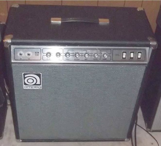 Canadian Vintage Guitar Hunt: 1977 AMPEG VT-40 Tube Amp