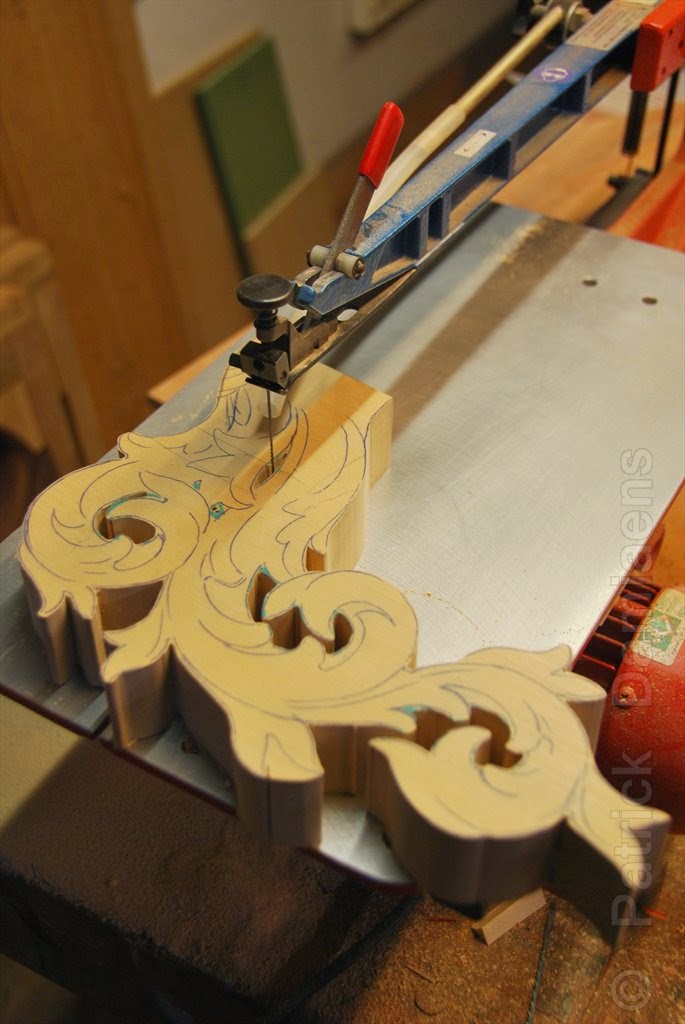 ORNAMENTAL WOODCARVER Patrick Damiaens The MEINHOLD family coat of