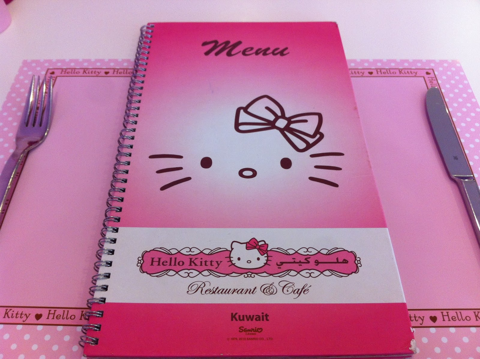 eating all the day: hello kitty cafe