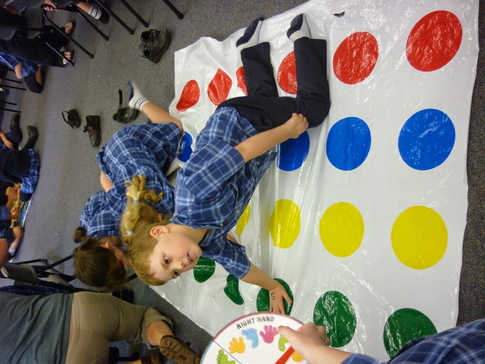 2S a class of BIG PEOPLE Under 8