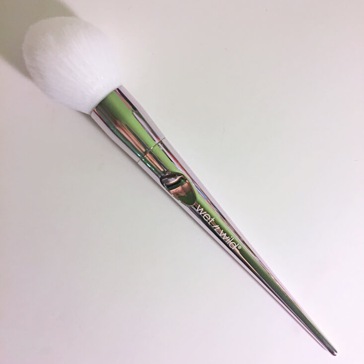 wet n wild Pro Brush Line large powder brush wet n wild Pro Brush Line large powder brush
