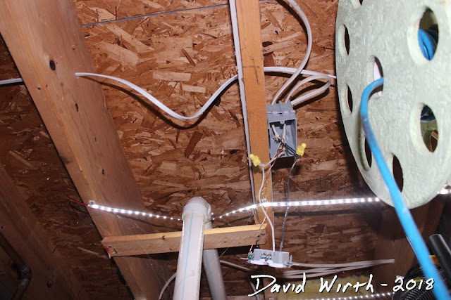 how to wire an outlet box in ceiling