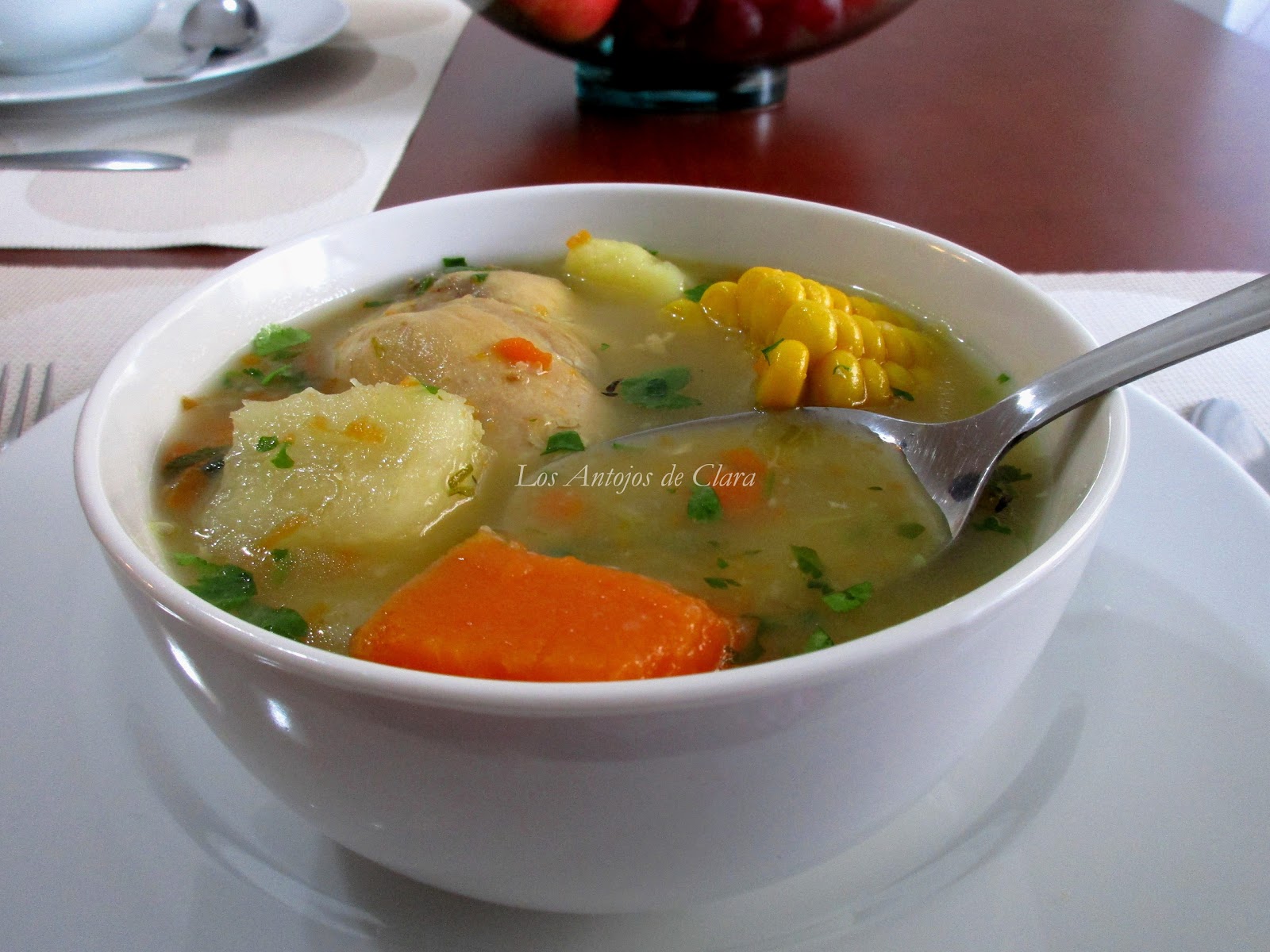 Los Antojos de Clara Sopa de pollo