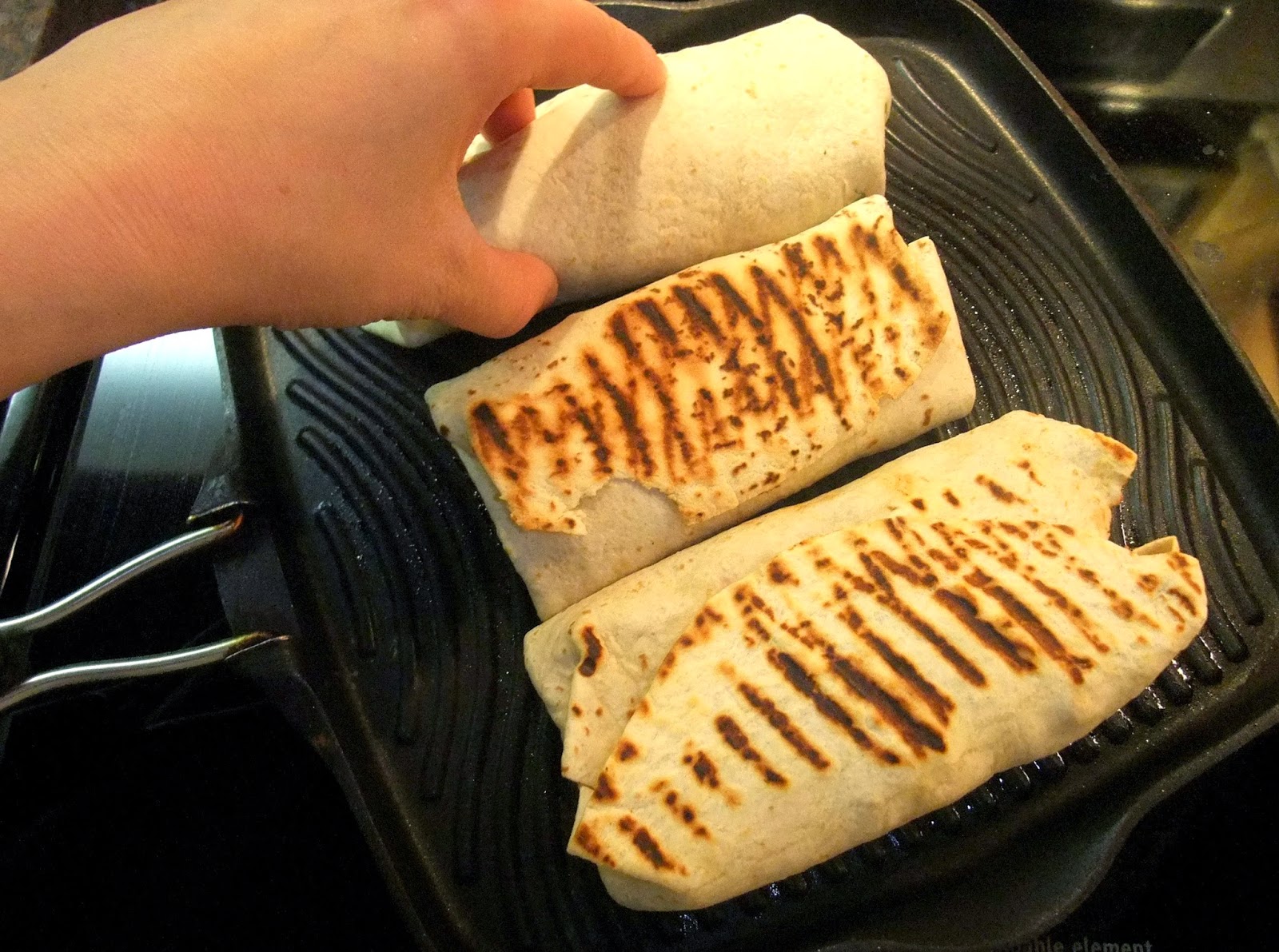 Susan's Savour-It!: Beef, Bean and Rice Burritos...