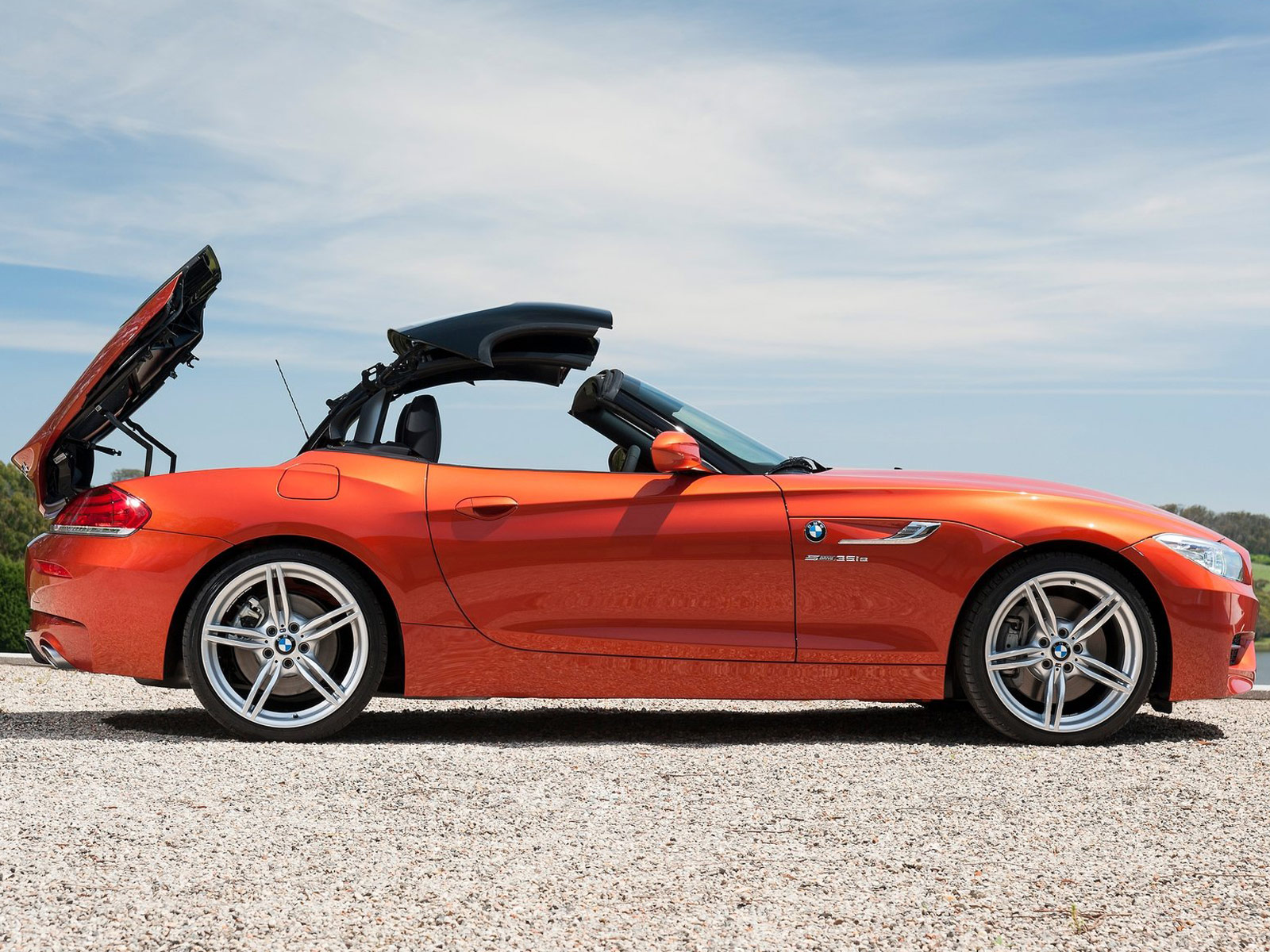 2014 BMW Z4 Roadster car pictures Insurance information