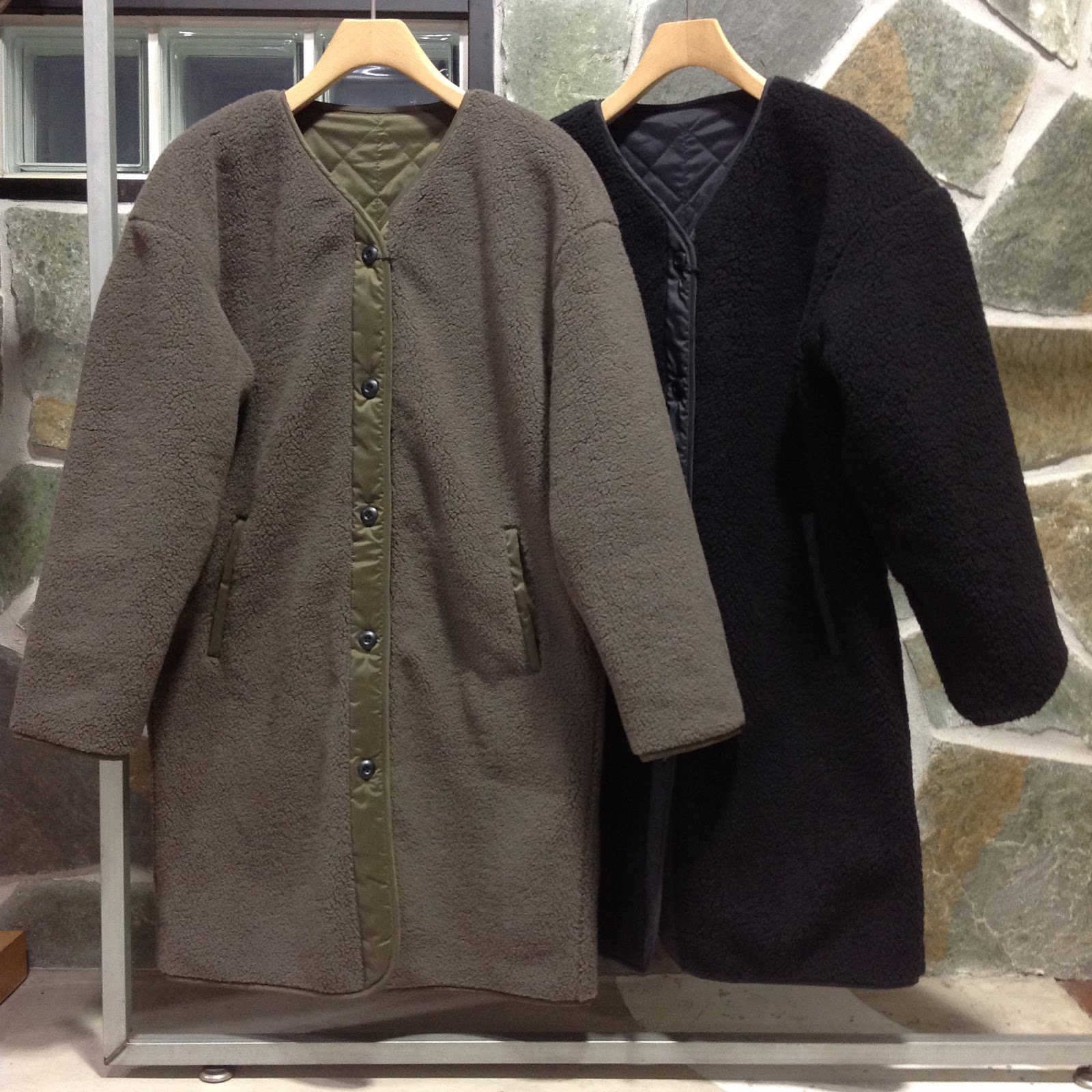 SOPHNET. REVERSIBLE QUILTING BOA BLOUSON