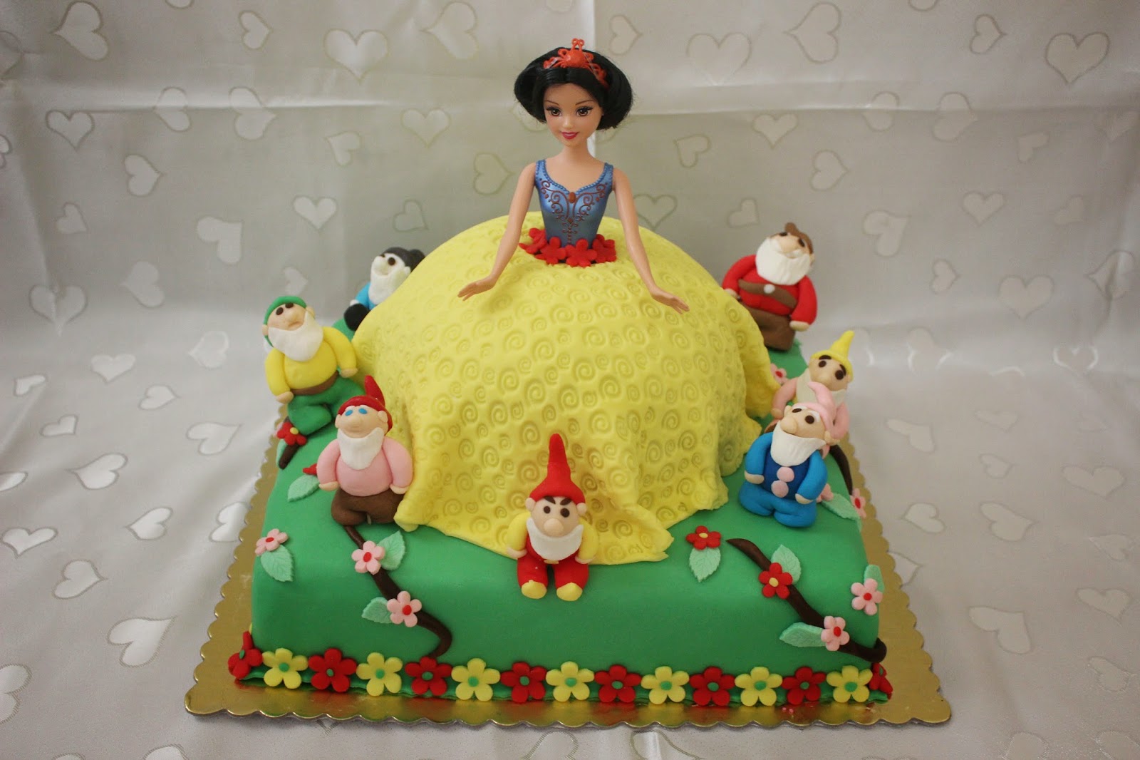 PASTA SEVGİM PAMUK PRENSES VE YEDİ CÜCELER PASTASI