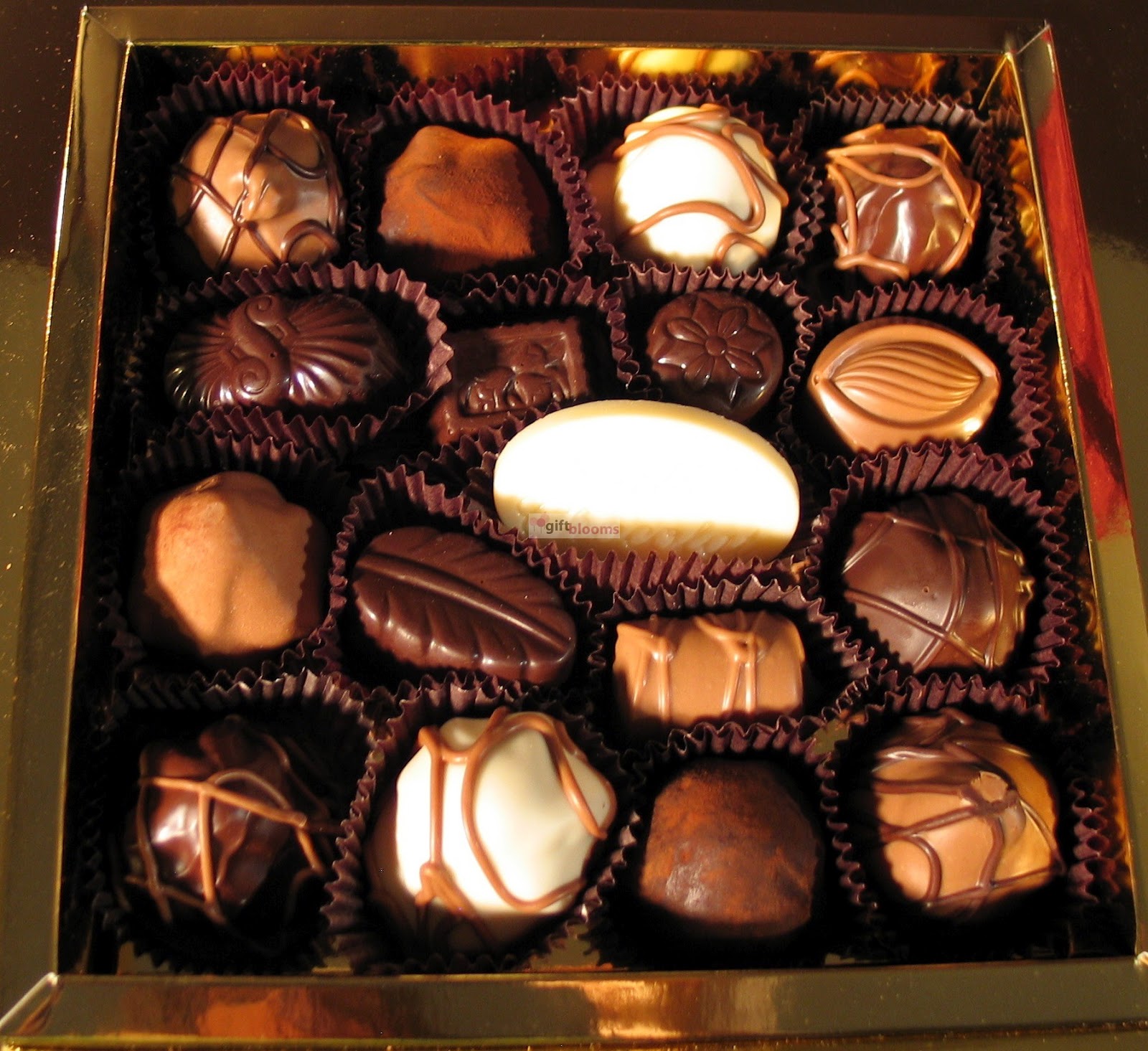 GIFTBLOOMS Chocolate Delivery to Belarus