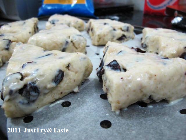 Resep Scone Kismis dengan Potongan Coklat