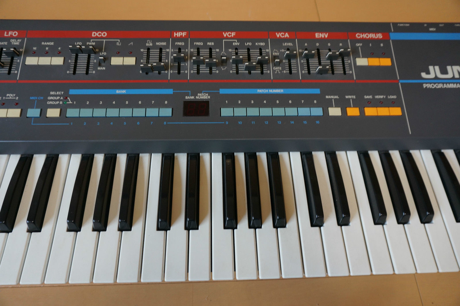 MATRIXSYNTH Roland Juno 106 Vintage Analog Synth SN 519780