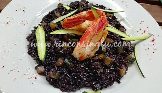 kint food en mercado vistahermoso