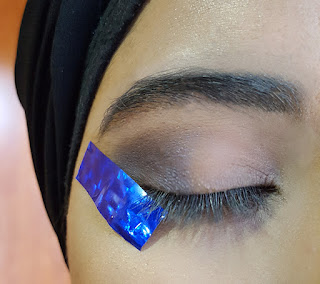 makeup, makeup tutorial, greece, tassel earrings, hijabi, turban hijab, hijabi blogger, makeup blogger, makeup blog, step by step tutorial, eyeshadow tutorial, smokey blue eye, smokey blue eye tutorial, tutorial, silver eye tutorial, blue and silver eye tutorial, pink lips, anastasia beverly hills, urban decay, the body shop, mikyajy, red cherry lashes, nars cosmetics, morphe cosmetics, indigo, indigo makeup, indigo eye makeup, urban decay naked tutorial, urban decay naked palette, urban decay smoky palette, urban decay smoky tutorial