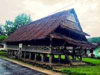 Download this Rumah Adat Sumatera Utara picture