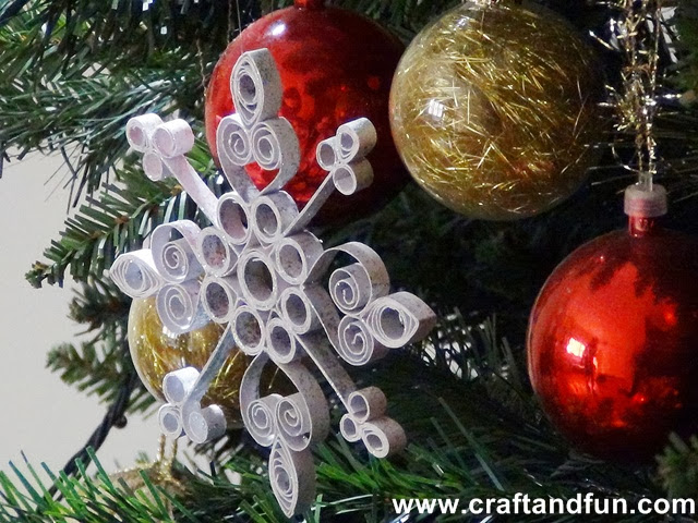 Decorazioni Quilling Natale.Riciclo Creativo Craft And Fun Riciclo Creativo Fiocchi Col Quilling