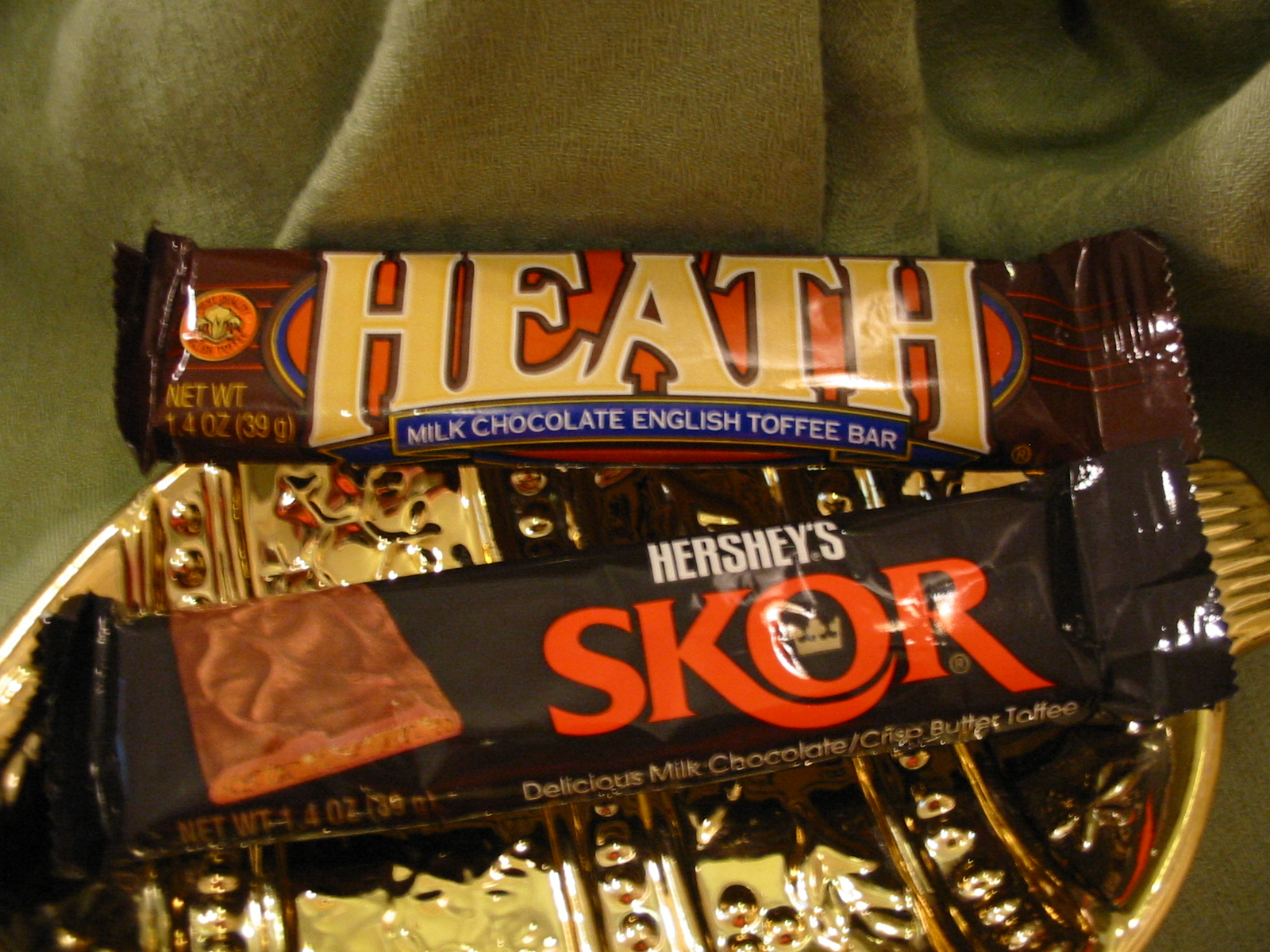 The Chocolate Cult: Heath vs. Skor