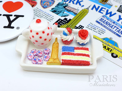 Miniature tray set for 4 July