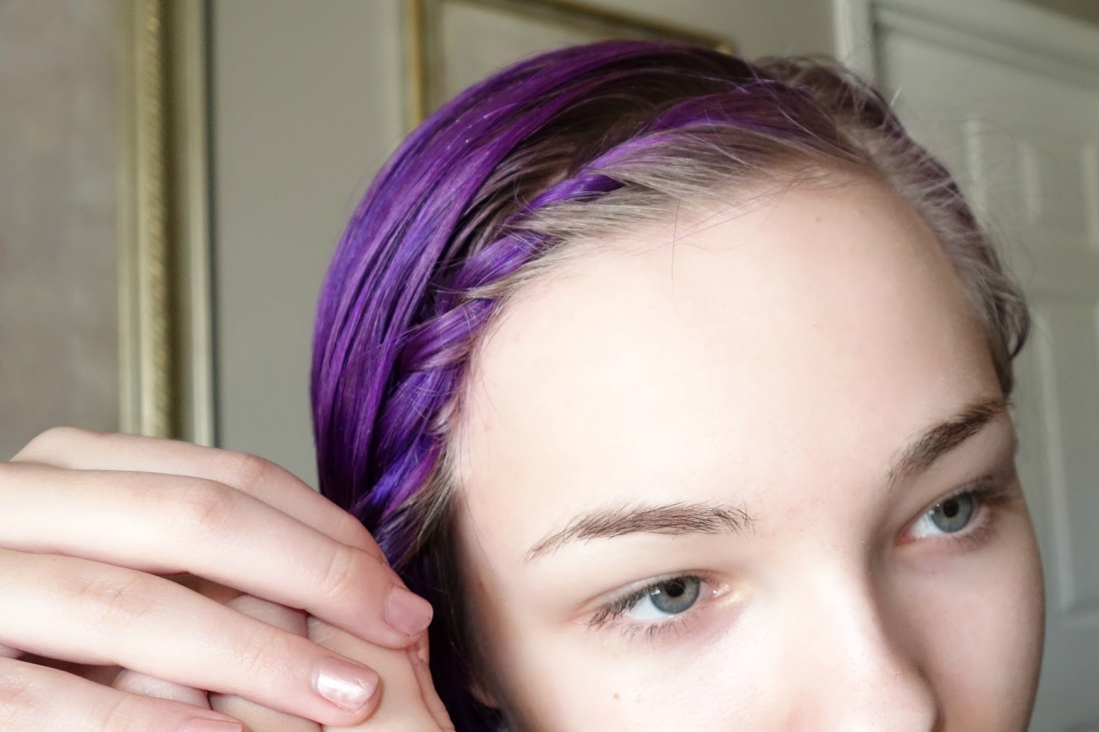 ChromoBeauty: Two Braids for Women with Short Hair