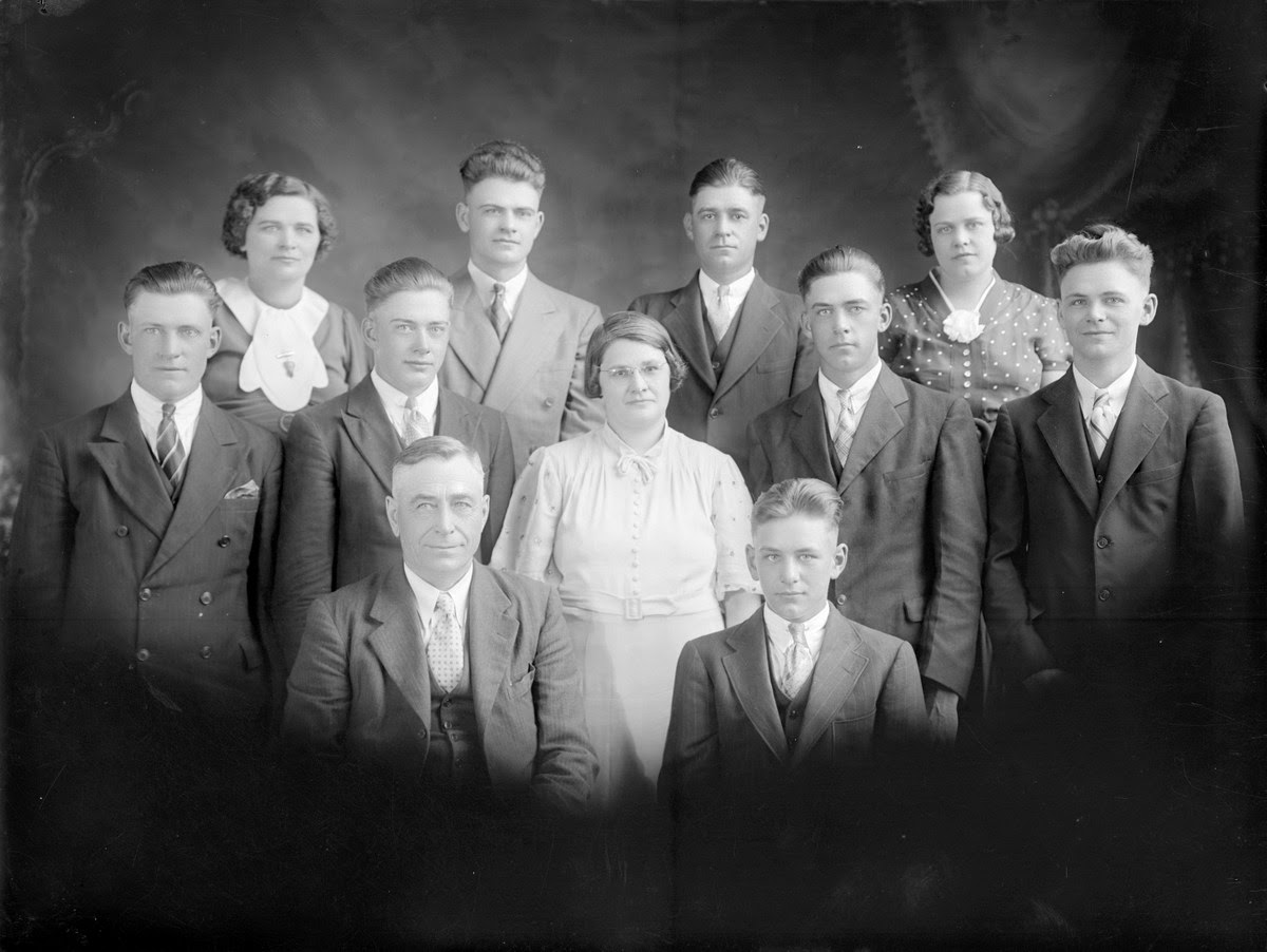 Nellie's Basket GreatGrandpa John Erickson (18751968) (52 Ancestors