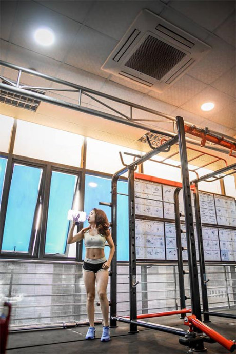 Voc dang sexy cua nu ke toan Bac Ninh cao 1m49 - Anh 5