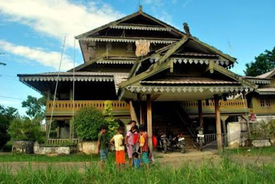 Desain Asli Rumah Adat Sulawesi Tenggara Desain Asli Rumah Adat Sulawesi Tenggara