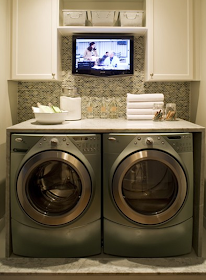 DecRenew Interiors: 7/1/11 - 8/