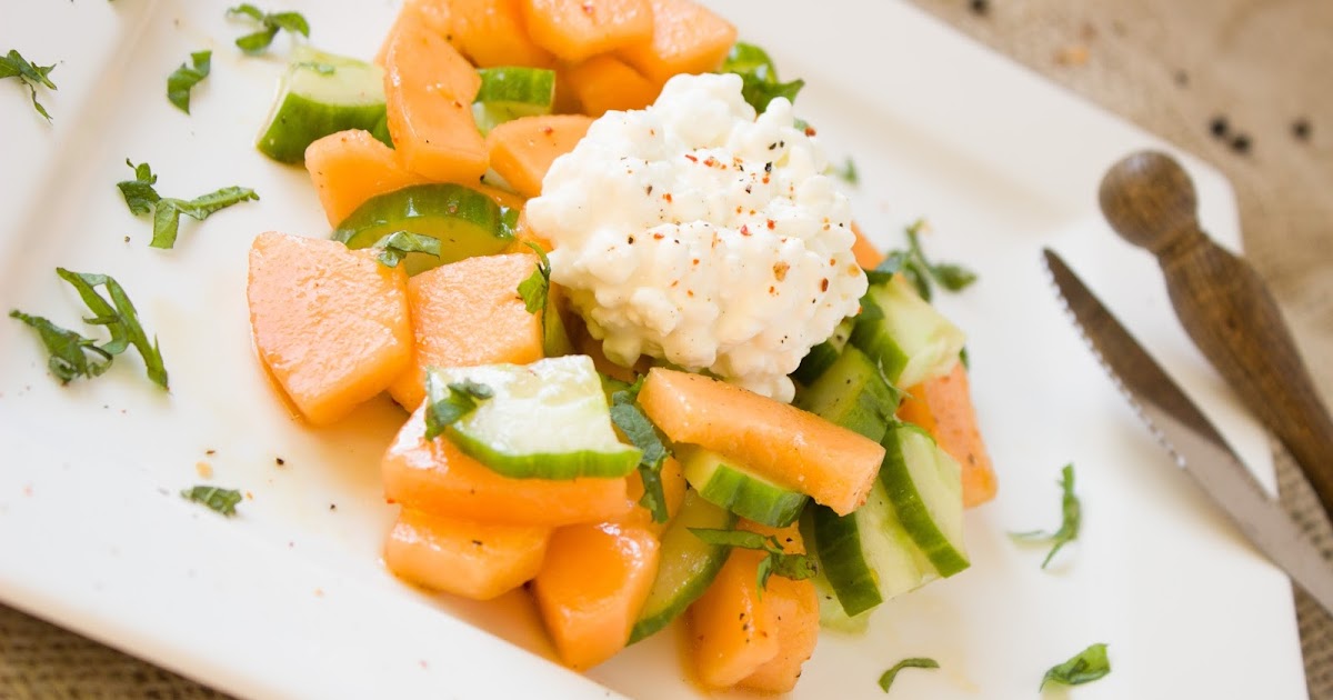Einladung zum Essen: Gurken-Melonen-Salat mit Hüttenkäse