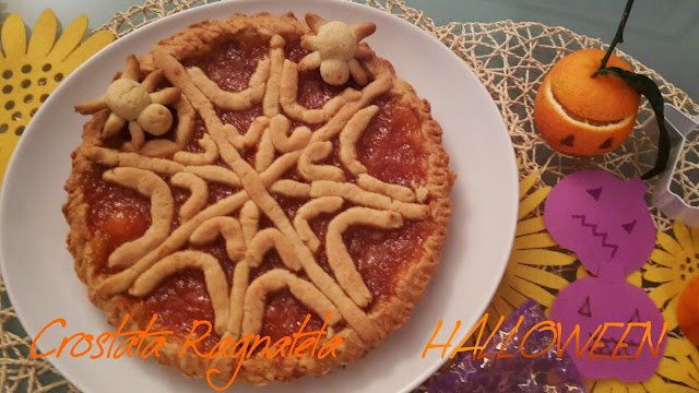 crostata halloween con ragnatela e ragnetto