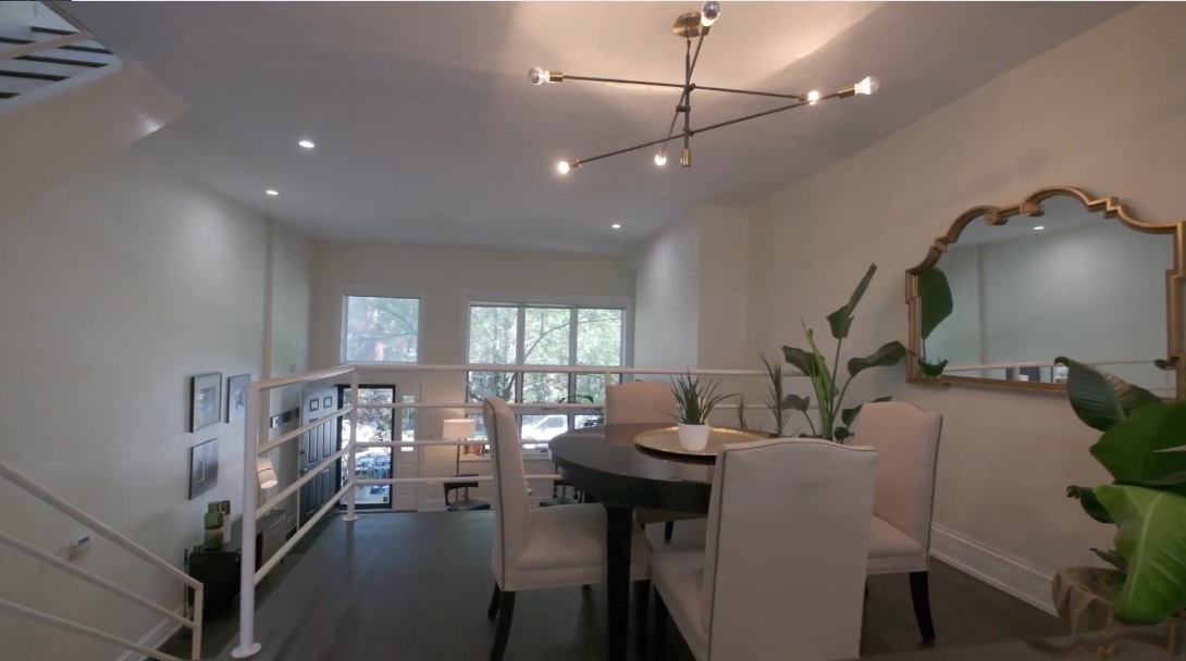 Tour 1613 W Erie St vs. 11 Interior Design Photos