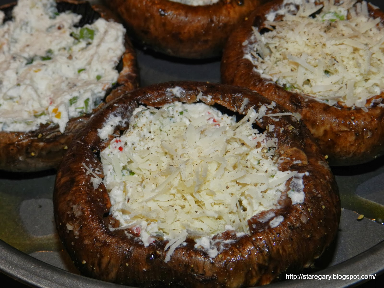 pieczone grzyby nadziewane ricottą Stare Gary