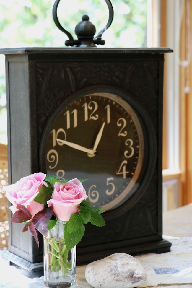 Black French Country Clock Summer Time Pink Rose And White Heart