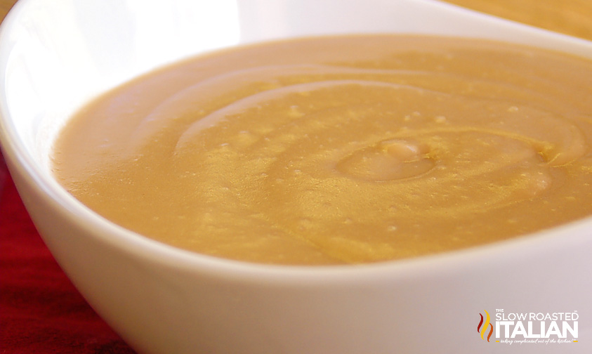 What is an easy brown gravy recipe?