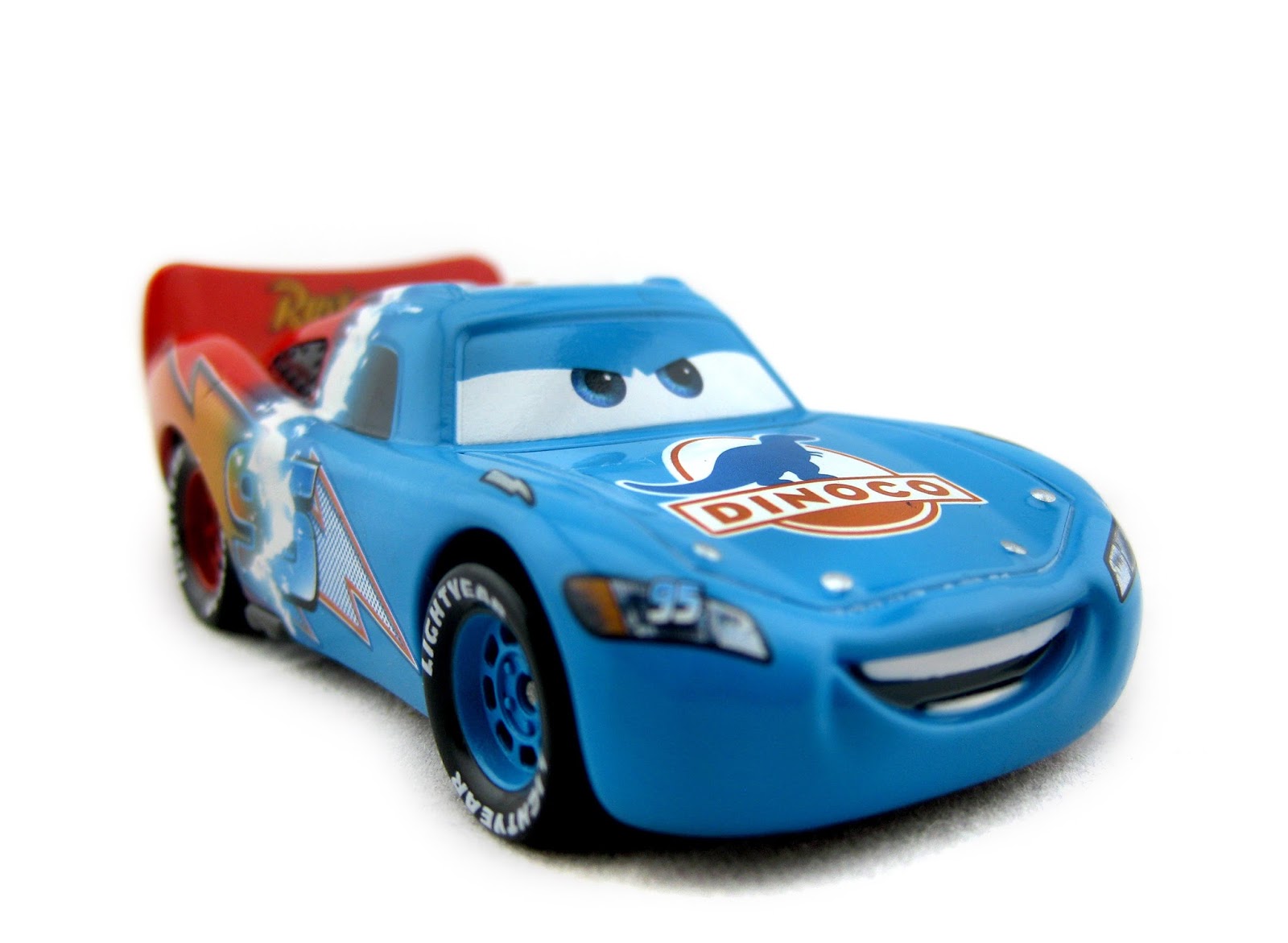 Dan the Pixar Fan: Cars: Transforming Lightning Mcqueen