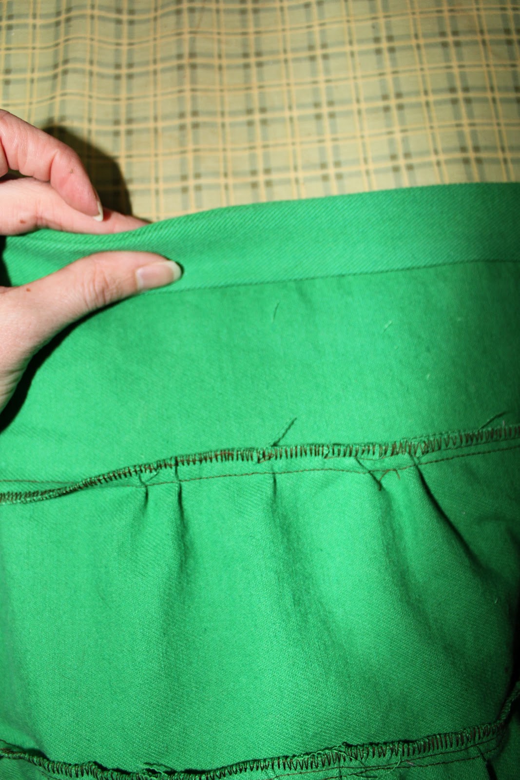 sew easy being green: Tiered Skirt Tutorial