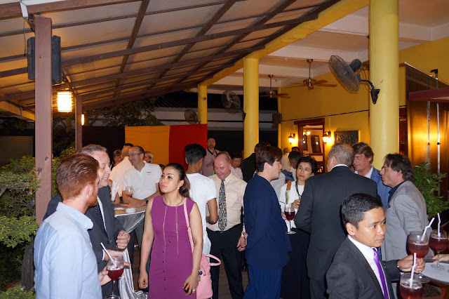 Une salle comble à l'Open Wine pour cette Fête Nationale Belge à Phnom Penh