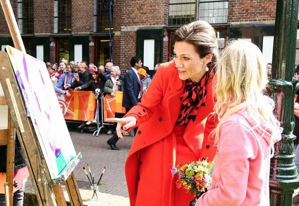  Queen Máxima, Princess Catharina-Amelia, Princess Ariane, Princess Alexia, Princess Laurentien, Prince Constantijn and Princess Aimée