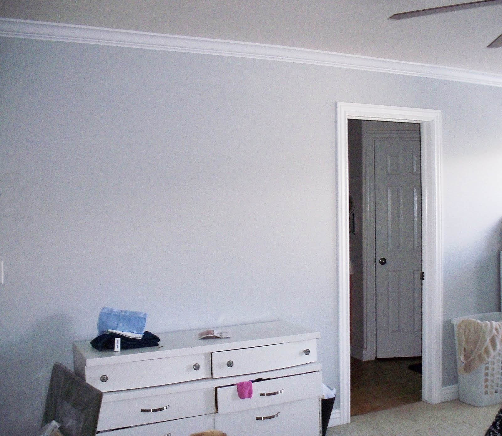 centsibly chic sisters I HATE picking paint colors!