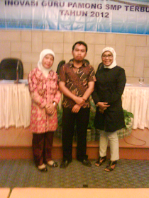 B. Edy Warsih dan B. Mahanik dalam Workshop guru pamong SMP Terbuka di Inna Simpang Surabaya