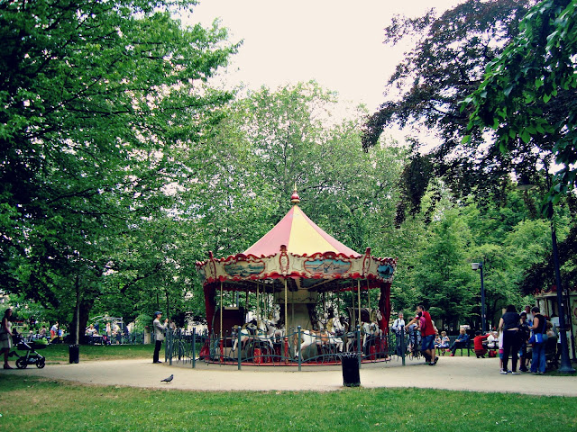 Zaczarowany ogród we Wrocławiu. Spacer po Wrocławiu. Park. 