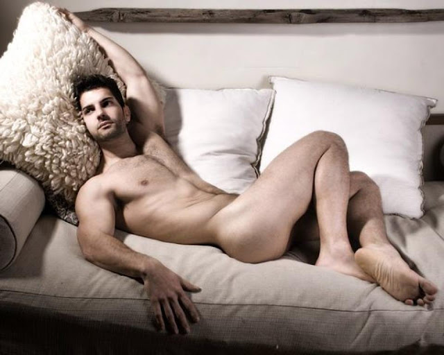 [Image: kenabismo.tumblr_reclining+on+sofa.jpg]