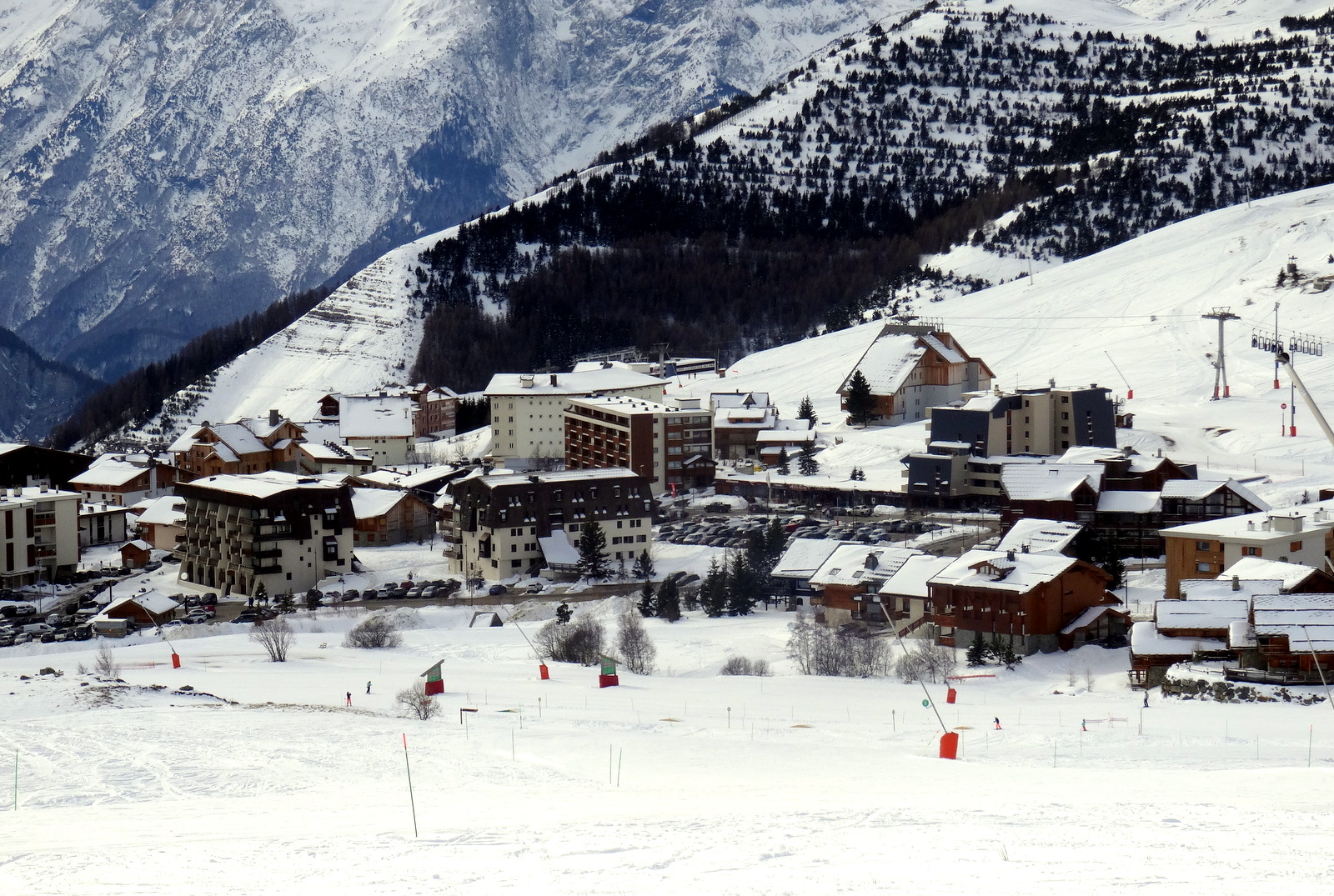 TRAVEL AND LIFESTYLE DIARIES - : French Alps: Alpe d'Huez Grand Domaine ...