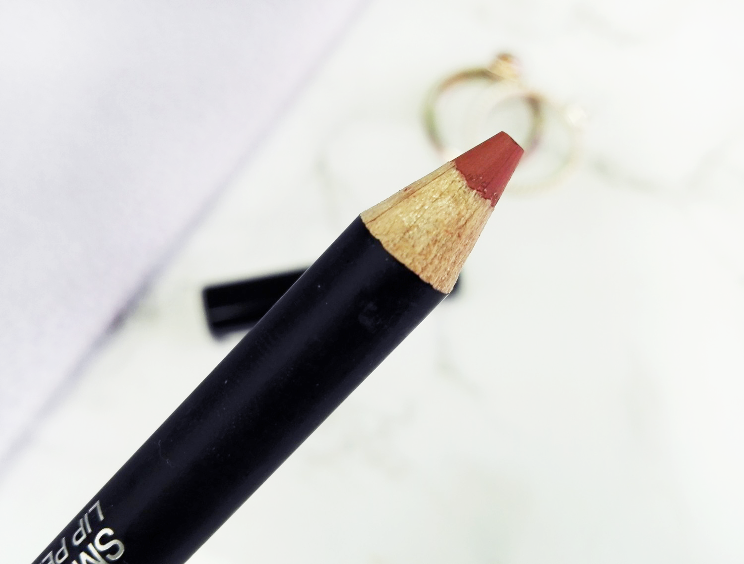 Kiko Smart Fusion Lip Pencil 533 Light Rosy Brown — Lana Talks
