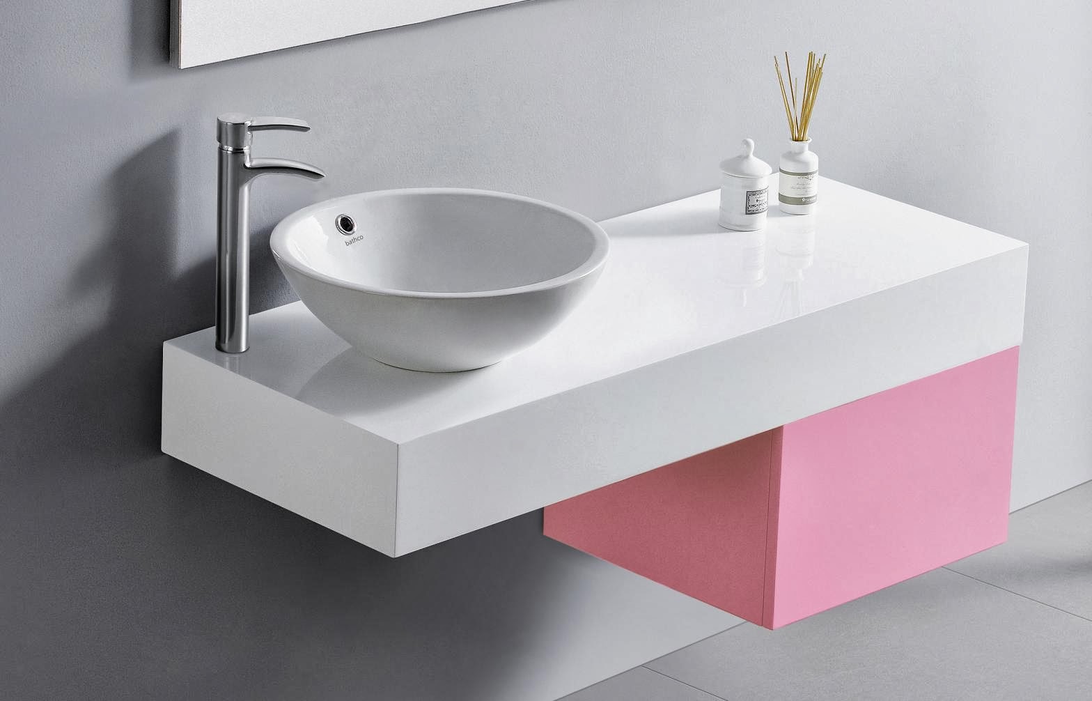 decoracional: MUEBLES DE BAÑO, ENCIMERAS A TODO COLOR