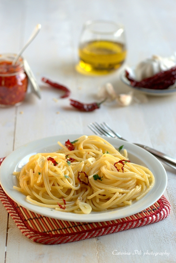 Spaghetti aglio olio e peperoncino | Semplicemente Light