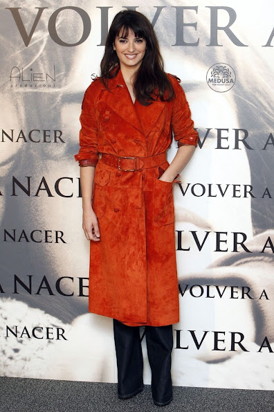 Penelope Cruz selected a rust suede trench coat from the Loewe Spring 2012 collection which she wore with dark wash jeans